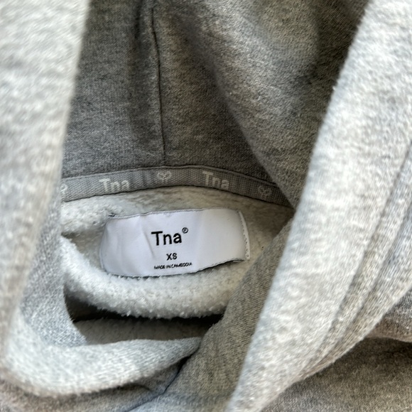 TNA Cropped Hoodie - XS - Picture 2 of 2